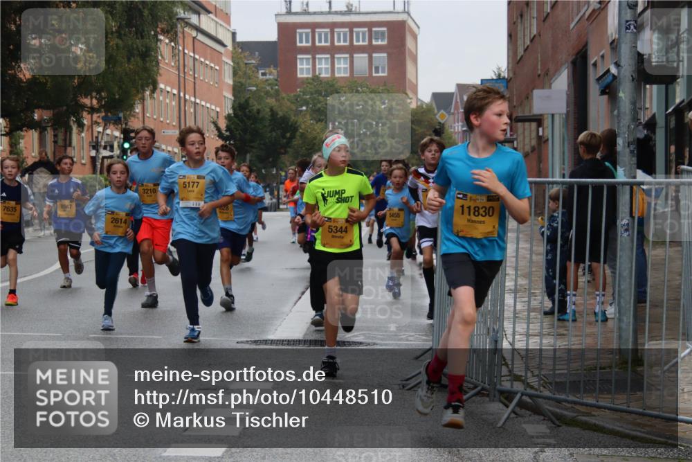13.09.2026 - Kiel Lauf Markus Tischler http://msf.ph/oto/10448510 13.09.2026 08:53:06 Fleethörn 8947, 7635, 2614, 5177, 3210, 000, 28, 1, 38, 5344, 5455, 38, 11830 meine-sportfotos.de