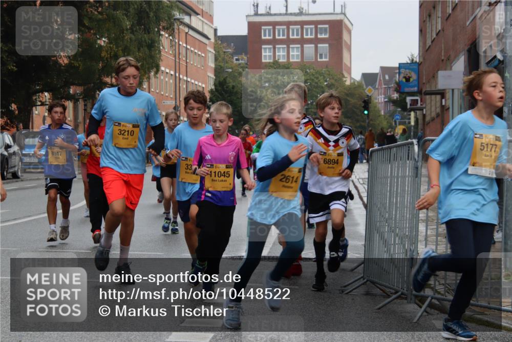 13.09.2026 - Kiel Lauf Markus Tischler http://msf.ph/oto/10448522 13.09.2026 08:53:08 Fleethörn 611, 8947, 38, 3210, 33, 38, 11045, 2614, 38, 6894, 5177 meine-sportfotos.de