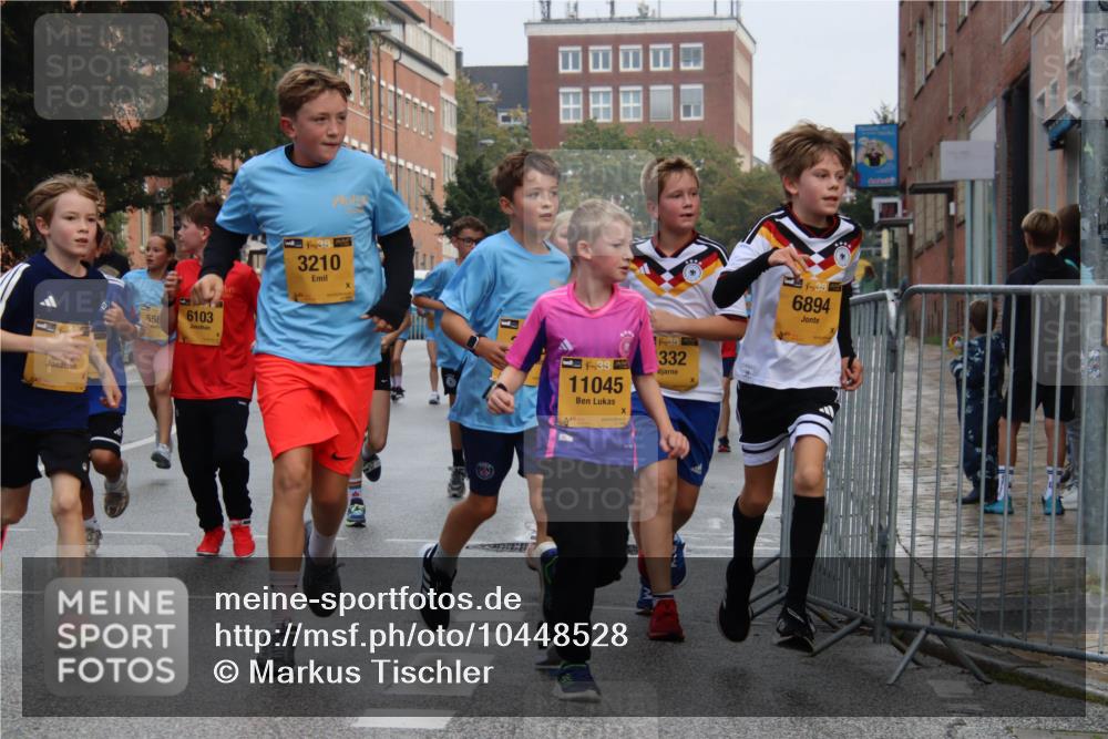 13.09.2026 - Kiel Lauf Markus Tischler http://msf.ph/oto/10448528 13.09.2026 08:53:09 Fleethörn 558, 6103, 38, 3210, 38, 11045, 38, 332, 1, 38, 6894 meine-sportfotos.de