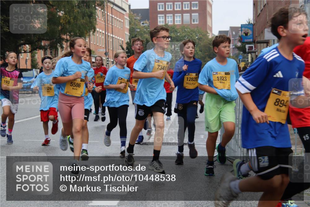 13.09.2026 - Kiel Lauf Markus Tischler http://msf.ph/oto/10448538 13.09.2026 08:53:13 Fleethörn 193, 1529, 5586, 2016, 83, 86, 38, 7341, 38, 12828, 4, 38, 1823, 522, 894, 15 meine-sportfotos.de