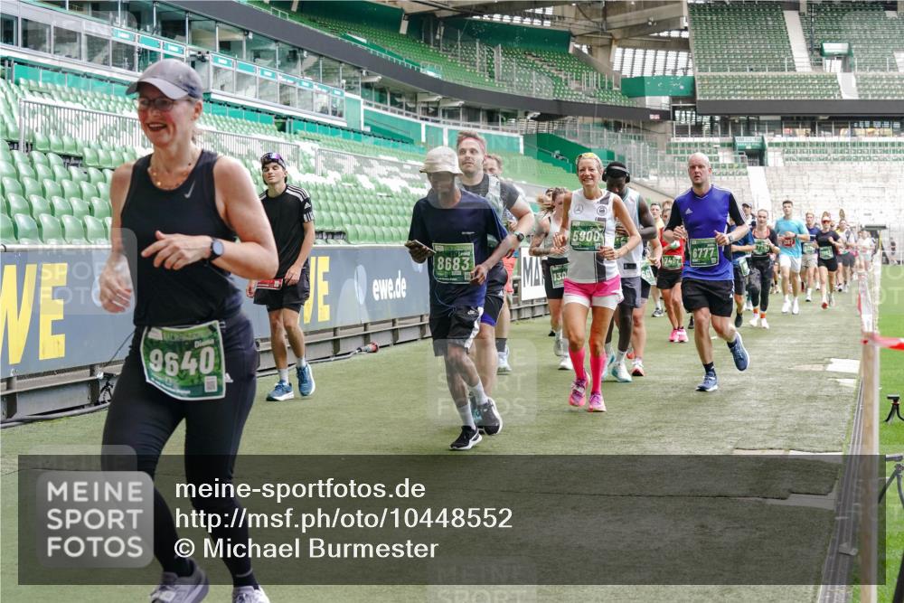 13.09.2026 - 21. swb-Marathon Bremen Michael Burmester http://msf.ph/oto/10448552 13.09.2026 13:08:52 Laufen im Stadion 383, 391, 489, 532, 549, 551, 563, 625, 682, 800, 808, 809, 813, 884, 898, 911, 1025, 1072, 1124, 1150, 1173, 1210, 1285, 1289, 1322, 1364, 1395, 1398, 1532, 1559, 1688, 1831, 1854, 1880, 1899, 2003, 2041, 2208, 2215, 2229, 2243, 2283, 2366, 2380, 2405, 2413, 2429, 2441, 2467, 2471, 2492, 2525, 2565, 2611, 2635, 2692, 2727, 2782, 2802, 2823, 2831, 2841, 2866, 2897, 2930, 2931, 2941, 2949, 3032, 3316, 3327, 3333, 3398, 3437, 3707, 3769, 109 meine-sportfotos.de