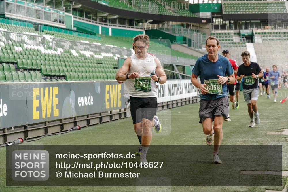 13.09.2026 - 21. swb-Marathon Bremen Michael Burmester http://msf.ph/oto/10448627 13.09.2026 12:47:52 Laufen im Stadion 382, 384, 538, 604, 621, 826, 868, 889, 1349, 1554, 1872, 1925, 2021, 2266, 2538, 2605, 2646, 2809, 2844, 2956, 3110, 3118, 3127, 3196, 3242, 3284, 3297, 3424, 3466, 3520, 3794, 3910, 4025, 4236, 4239, 4614, 4712, 4729, 4777, 4808, 4992, 5024, 5283, 5725, 5803, 5976, 6025, 6053, 6058, 6686, 6708, 6784, 6815, 6951, 7064, 7102, 7399, 7538, 7636, 7803, 7814, 7871, 8060, 8334, 8611, 8621, 8706, 8877, 8973, 8980, 8981, 8983, 9010, 9061, 9429, 9544, 9689, 9813, 9918, 13034 meine-sportfotos.de
