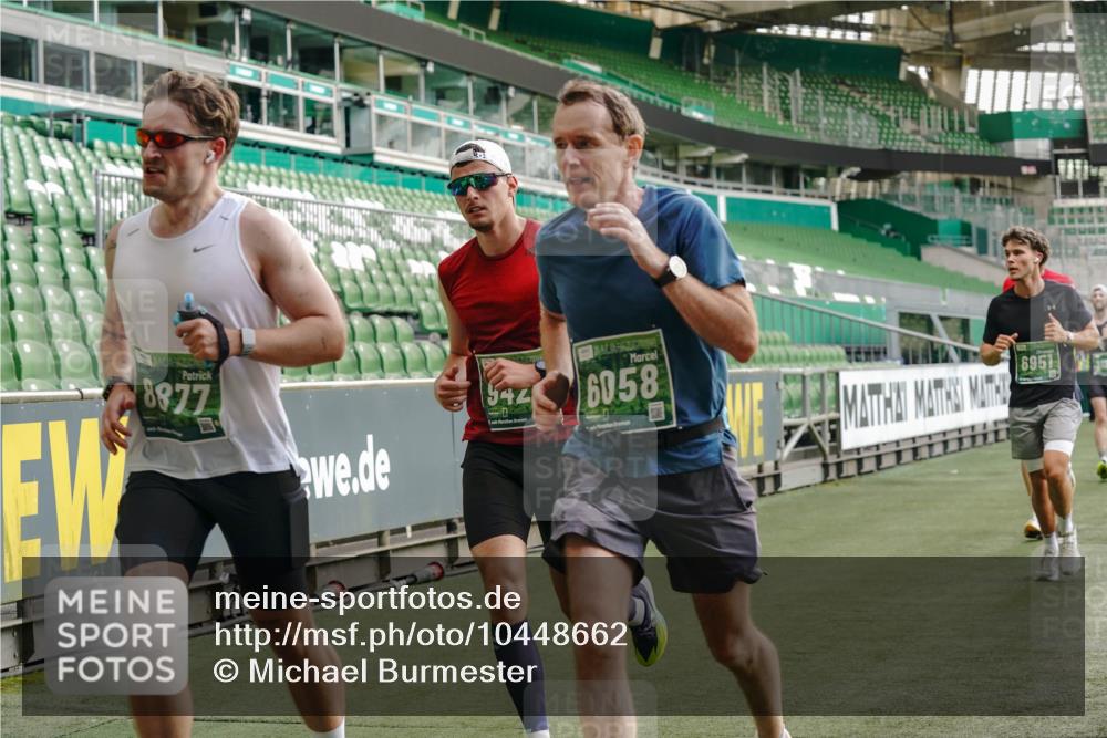 13.09.2026 - 21. swb-Marathon Bremen Michael Burmester http://msf.ph/oto/10448662 13.09.2026 12:47:54 Laufen im Stadion 382, 384, 538, 604, 621, 826, 868, 889, 1349, 1554, 1872, 1925, 2021, 2266, 2538, 2605, 2646, 2809, 2844, 2956, 3110, 3118, 3127, 3196, 3242, 3284, 3297, 3424, 3466, 3520, 3794, 3910, 4025, 4236, 4239, 4614, 4712, 4729, 4777, 4808, 4992, 5024, 5725, 5803, 5976, 6025, 6053, 6058, 6686, 6708, 6784, 6815, 6951, 7064, 7102, 7399, 7538, 7636, 7803, 7814, 7871, 8060, 8334, 8611, 8621, 8706, 8877, 8973, 8980, 8981, 8983, 9010, 9061, 9429, 9544, 9689, 9813, 9918, 13034 meine-sportfotos.de