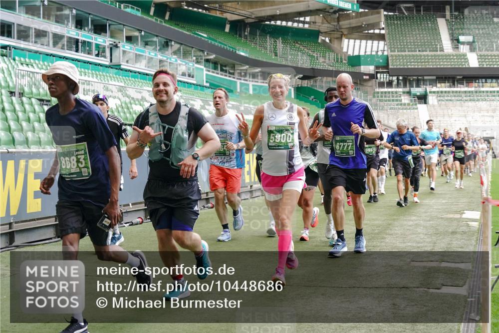13.09.2026 - 21. swb-Marathon Bremen Michael Burmester http://msf.ph/oto/10448686 13.09.2026 13:08:54 Laufen im Stadion 383, 391, 532, 549, 551, 563, 625, 682, 800, 808, 809, 813, 884, 898, 911, 1025, 1072, 1124, 1150, 1173, 1210, 1285, 1289, 1322, 1364, 1395, 1398, 1532, 1559, 1688, 1831, 1854, 1880, 1899, 2003, 2041, 2208, 2215, 2229, 2243, 2366, 2380, 2405, 2413, 2429, 2441, 2467, 2471, 2492, 2525, 2565, 2611, 2635, 2692, 2727, 2782, 2802, 2823, 2831, 2841, 2866, 2897, 2930, 2931, 2941, 2949, 3032, 3316, 3327, 3333, 3398, 3437, 3707, 3769, 109 meine-sportfotos.de
