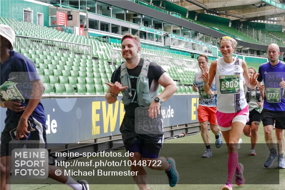 13.09.2026 - 21. swb-Marathon Bremen Michael Burmester http://msf.ph/oto/10448722 13.09.2026 13:08:54 Laufen im Stadion 383, 391, 532, 549, 551, 563, 625, 682, 800, 808, 809, 813, 884, 898, 911, 1025, 1072, 1124, 1150, 1173, 1210, 1285, 1289, 1322, 1364, 1395, 1398, 1532, 1559, 1688, 1831, 1854, 1880, 1899, 2003, 2041, 2208, 2215, 2229, 2243, 2366, 2380, 2405, 2413, 2429, 2441, 2467, 2471, 2492, 2525, 2565, 2611, 2635, 2692, 2727, 2782, 2802, 2823, 2831, 2841, 2866, 2897, 2930, 2931, 2941, 2949, 3032, 3316, 3327, 3333, 3398, 3437, 3707, 3769, 109 meine-sportfotos.de