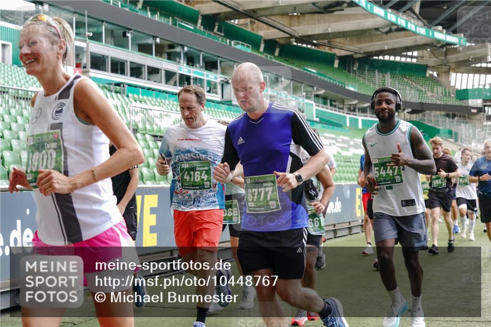 13.09.2026 - 21. swb-Marathon Bremen Michael Burmester http://msf.ph/oto/10448767 13.09.2026 13:08:55 Laufen im Stadion 383, 391, 532, 549, 551, 563, 625, 682, 800, 808, 809, 813, 884, 898, 911, 1025, 1072, 1124, 1150, 1173, 1210, 1285, 1289, 1322, 1364, 1395, 1398, 1532, 1559, 1688, 1831, 1854, 1880, 1899, 2003, 2041, 2208, 2215, 2229, 2243, 2366, 2380, 2405, 2413, 2429, 2441, 2467, 2471, 2492, 2525, 2565, 2594, 2611, 2635, 2692, 2727, 2782, 2802, 2823, 2831, 2841, 2866, 2897, 2930, 2931, 2941, 2949, 3032, 3316, 3327, 3333, 3398, 3437, 3707, 3769, 109 meine-sportfotos.de