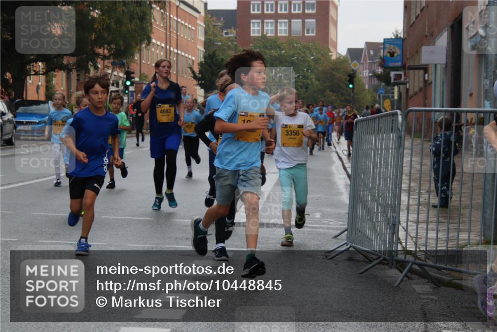 13.09.2026 - Kiel Lauf Markus Tischler http://msf.ph/oto/10448845 13.09.2026 08:54:49 Fleethörn 611, 4682, 11439, 8027, 39, 10, 3356 meine-sportfotos.de