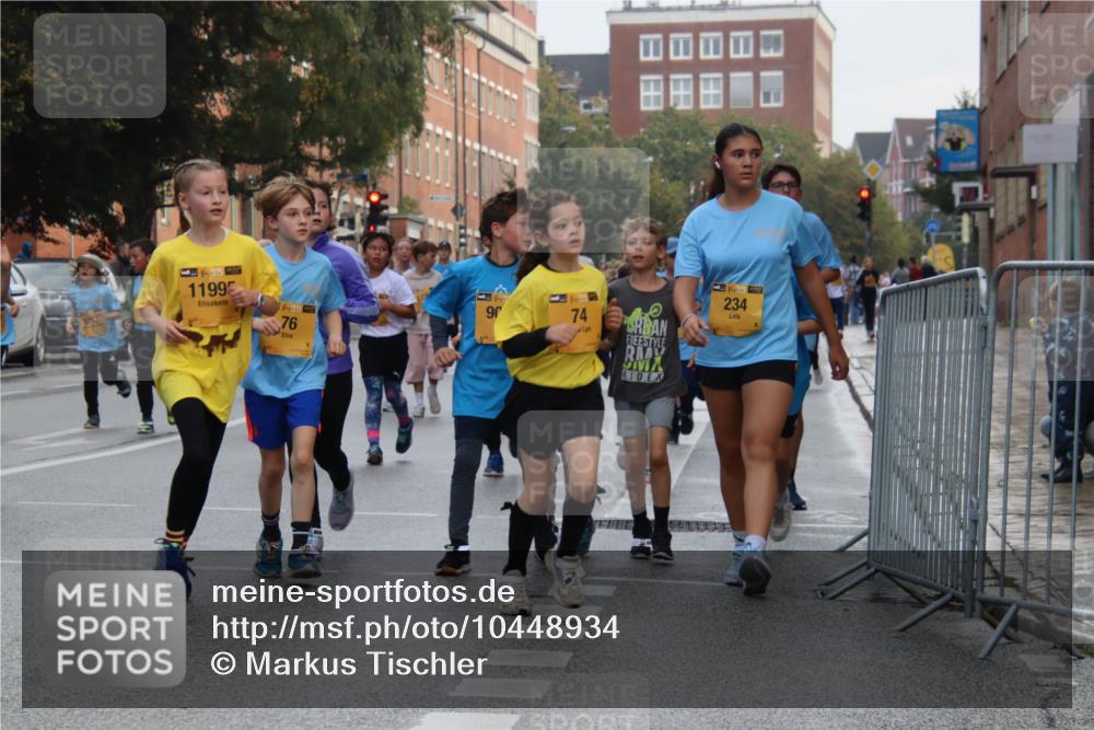 13.09.2026 - Kiel Lauf Markus Tischler http://msf.ph/oto/10448934 13.09.2026 08:55:17 Fleethörn 9792, 11995, 76, 39, 90, 74, 38, 234 meine-sportfotos.de