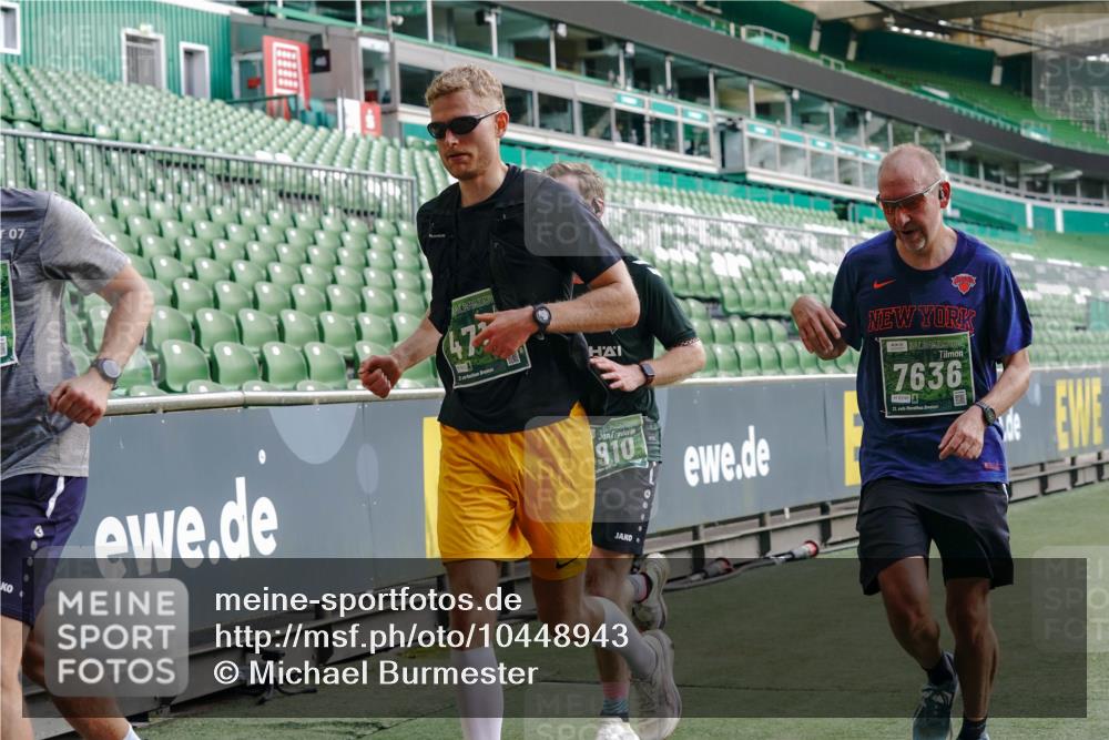 13.09.2026 - 21. swb-Marathon Bremen Michael Burmester http://msf.ph/oto/10448943 13.09.2026 12:48:04 Laufen im Stadion 382, 384, 621, 826, 868, 889, 1349, 1554, 1872, 1925, 2021, 2266, 2538, 2605, 2646, 2844, 2956, 3110, 3118, 3127, 3196, 3242, 3276, 3284, 3297, 3424, 3466, 3520, 3794, 3910, 4025, 4236, 4239, 4614, 4712, 4729, 4732, 4777, 4808, 4992, 5725, 5803, 5976, 6025, 6053, 6058, 6686, 6708, 6784, 6815, 6951, 7064, 7102, 7399, 7538, 7636, 7803, 7814, 7871, 7876, 8060, 8334, 8611, 8621, 8706, 8877, 8973, 8980, 8981, 8983, 9010, 9035, 9061, 9429, 9689, 9813, 9918 meine-sportfotos.de