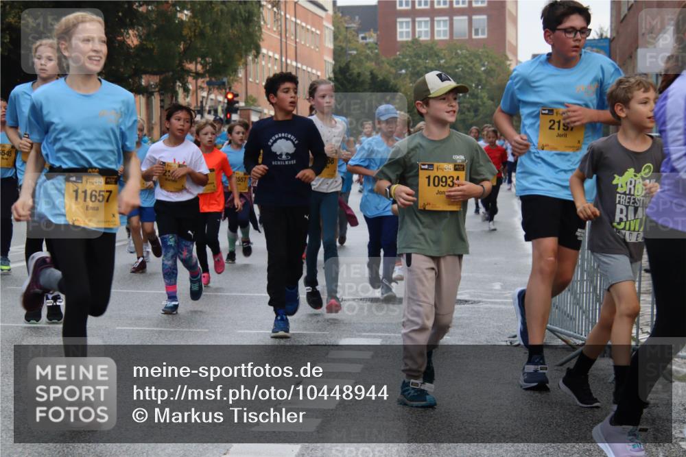 13.09.2026 - Kiel Lauf Markus Tischler http://msf.ph/oto/10448944 13.09.2026 08:55:20 Fleethörn 5545, 725, 11657, 2557, 58, 41384, 10934, 215 meine-sportfotos.de