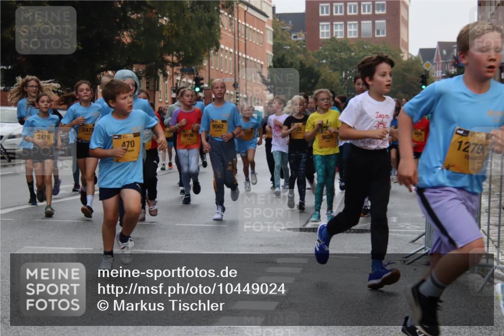 13.09.2026 - Kiel Lauf Markus Tischler http://msf.ph/oto/10449024 13.09.2026 08:55:49 Fleethörn 2479, 2478, 470, 9176, 9562, 9626, 8056, 12700 meine-sportfotos.de