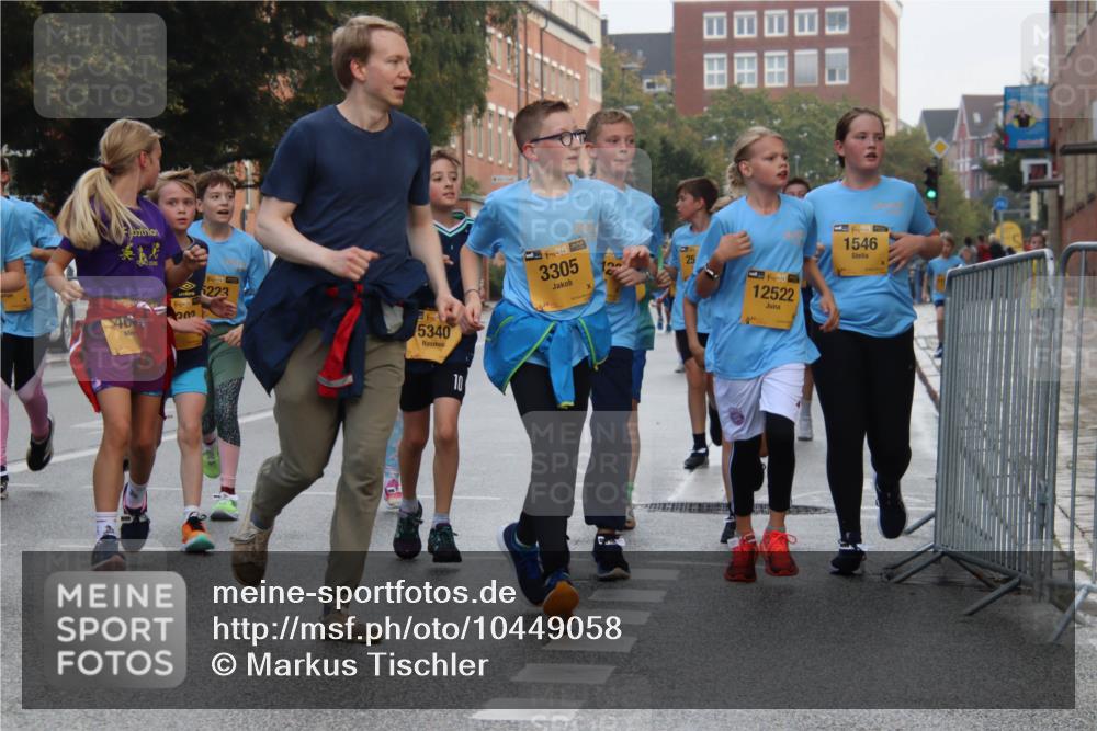 13.09.2026 - Kiel Lauf Markus Tischler http://msf.ph/oto/10449058 13.09.2026 08:56:04 Fleethörn 223, 5340, 38, 3305, 25, 38, 12522, 1546 meine-sportfotos.de