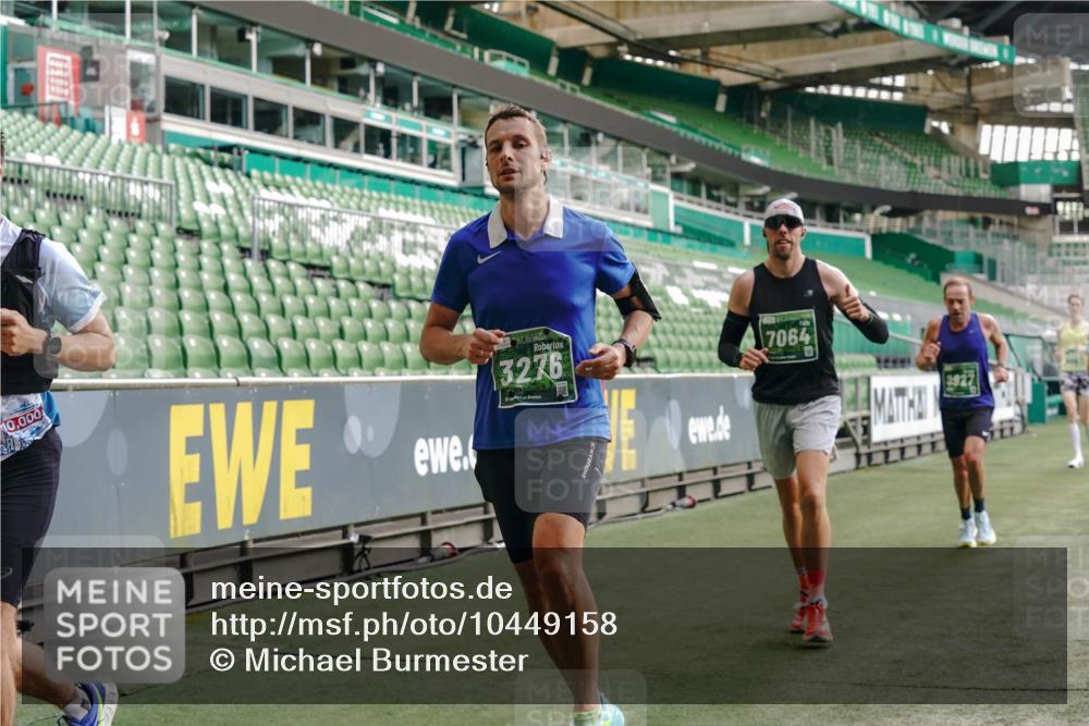 13.09.2026 - 21. swb-Marathon Bremen Michael Burmester http://msf.ph/oto/10449158 13.09.2026 12:48:16 Laufen im Stadion 382, 384, 524, 572, 621, 826, 868, 889, 1349, 1554, 1872, 1925, 2266, 2287, 2538, 2605, 2646, 2844, 2956, 3110, 3118, 3127, 3242, 3276, 3284, 3297, 3424, 3466, 3520, 3794, 3910, 4025, 4082, 4239, 4614, 4712, 4729, 4732, 4808, 4898, 4992, 5424, 5517, 5725, 5803, 5976, 6025, 6058, 6692, 6708, 6784, 6951, 7064, 7102, 7399, 7538, 7636, 7803, 7814, 7871, 7876, 8060, 8334, 8611, 8621, 8706, 8877, 8973, 8980, 8981, 9010, 9035, 9061, 9429, 9689, 9918 meine-sportfotos.de