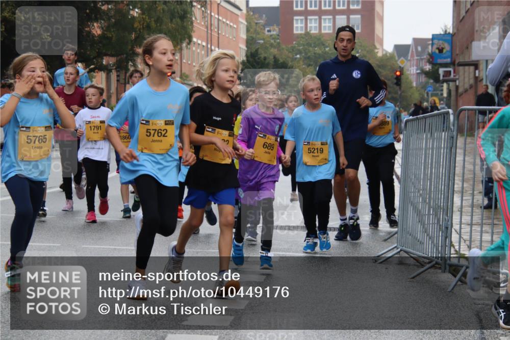 13.09.2026 - Kiel Lauf Markus Tischler http://msf.ph/oto/10449176 13.09.2026 08:56:50 Fleethörn 38, 5765, 1791, 1860, 38, 5762, 35, 689, 38, 5219, 889 meine-sportfotos.de