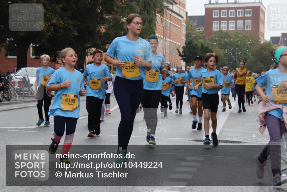 13.09.2026 - Kiel Lauf Markus Tischler http://msf.ph/oto/10449224 13.09.2026 08:57:02 Fleethörn 11, 698, 4185, 2964, 38, 4182, 39, 7609, 3691, 16, 1120, 455, 7608, 11077, 962 meine-sportfotos.de