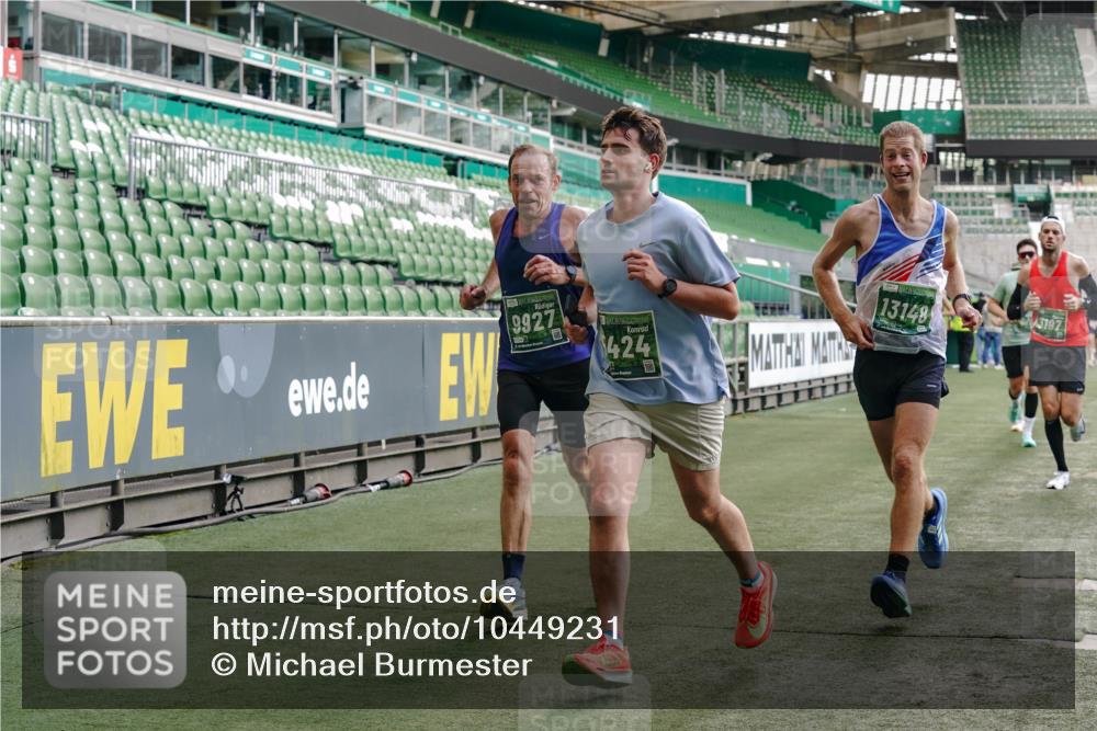 13.09.2026 - 21. swb-Marathon Bremen Michael Burmester http://msf.ph/oto/10449231 13.09.2026 12:48:17 Laufen im Stadion 382, 384, 524, 572, 621, 826, 868, 889, 1349, 1554, 1872, 1925, 2266, 2287, 2538, 2605, 2646, 2844, 2956, 3110, 3118, 3127, 3197, 3242, 3276, 3284, 3297, 3424, 3466, 3520, 3794, 3910, 4025, 4082, 4239, 4614, 4712, 4729, 4732, 4808, 4898, 4992, 5424, 5517, 5725, 5803, 5976, 6025, 6058, 6692, 6708, 6784, 6951, 7064, 7102, 7399, 7538, 7636, 7803, 7814, 7871, 7876, 8060, 8611, 8621, 8706, 8877, 8973, 8980, 8981, 9010, 9035, 9061, 9429, 9689, 9918 meine-sportfotos.de