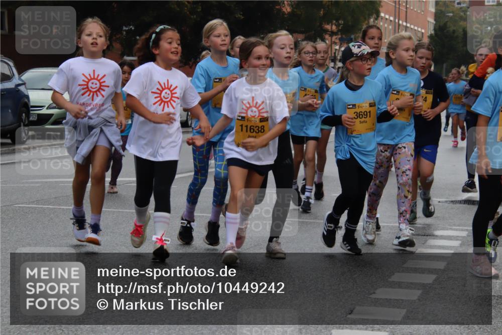 13.09.2026 - Kiel Lauf Markus Tischler http://msf.ph/oto/10449242 13.09.2026 08:57:10 Fleethörn 702, 1, 98, 11638, 1, 38, 3691, 1, 38 meine-sportfotos.de