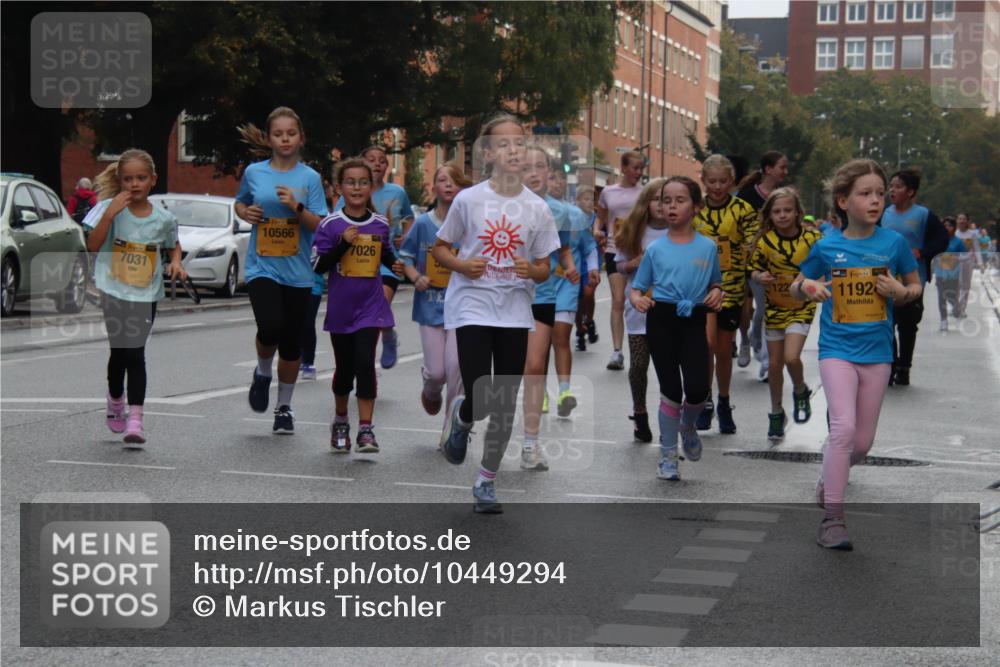 13.09.2026 - Kiel Lauf Markus Tischler http://msf.ph/oto/10449294 13.09.2026 08:57:29 Fleethörn 7031, 10566, 7026, 122, 38, 1192 meine-sportfotos.de