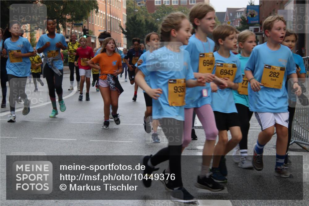 13.09.2026 - Kiel Lauf Markus Tischler http://msf.ph/oto/10449376 13.09.2026 08:58:24 Fleethörn 9772, 935, 300, 6944, 6943, 77, 1938, 282 meine-sportfotos.de