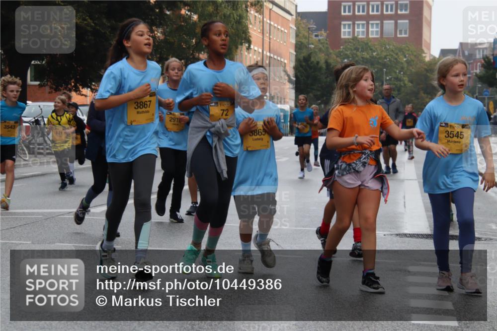 13.09.2026 - Kiel Lauf Markus Tischler http://msf.ph/oto/10449386 13.09.2026 08:58:27 Fleethörn 3543, 6215, 3867, 2918, 72, 3869, 3545 meine-sportfotos.de