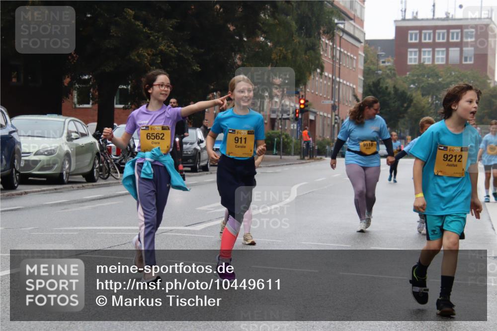 13.09.2026 - Kiel Lauf Markus Tischler http://msf.ph/oto/10449611 13.09.2026 09:00:52 Fleethörn 38, 6562, 38, 911, 9118, 38, 9212 meine-sportfotos.de