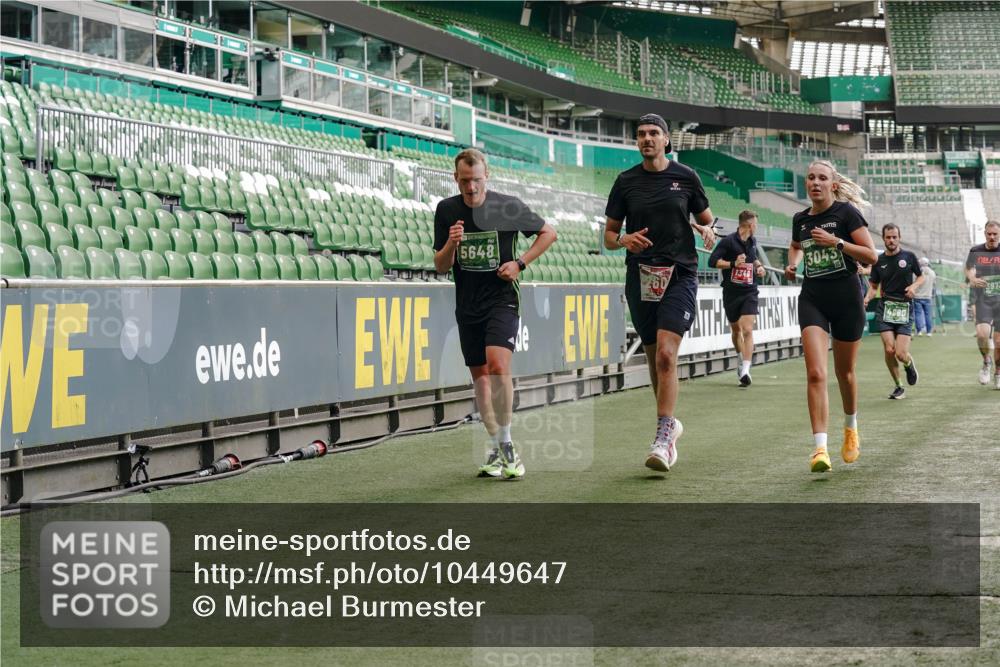 13.09.2026 - 21. swb-Marathon Bremen Michael Burmester http://msf.ph/oto/10449647 13.09.2026 12:48:33 Laufen im Stadion 382, 384, 524, 572, 621, 826, 889, 899, 1349, 1723, 1748, 1872, 1925, 2266, 2287, 2605, 2646, 2844, 2956, 3043, 3110, 3118, 3127, 3197, 3242, 3276, 3284, 3297, 3330, 3466, 3794, 3910, 3973, 4025, 4082, 4239, 4247, 4614, 4712, 4729, 4732, 4808, 4852, 4898, 4990, 4992, 5424, 5517, 5648, 5803, 5976, 6025, 6058, 6692, 6708, 6784, 6951, 7064, 7399, 7538, 7636, 7803, 7876, 8060, 8611, 8621, 8706, 8877, 8973, 8980, 8981, 9010, 9035, 9061, 9429, 9689, 9918 meine-sportfotos.de