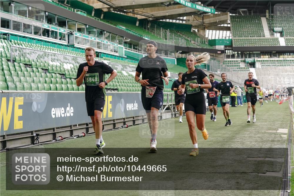 13.09.2026 - 21. swb-Marathon Bremen Michael Burmester http://msf.ph/oto/10449665 13.09.2026 12:48:34 Laufen im Stadion 382, 384, 524, 572, 621, 826, 889, 899, 1349, 1723, 1748, 1872, 1925, 2266, 2287, 2605, 2646, 2844, 2956, 3043, 3110, 3118, 3127, 3197, 3242, 3276, 3284, 3297, 3330, 3466, 3794, 3910, 3973, 4025, 4082, 4239, 4247, 4614, 4712, 4729, 4732, 4852, 4898, 4990, 4992, 5424, 5517, 5570, 5648, 5803, 5976, 6025, 6058, 6692, 6708, 6784, 6951, 7064, 7399, 7538, 7636, 7803, 7876, 8060, 8611, 8621, 8706, 8877, 8973, 8980, 8981, 9010, 9035, 9061, 9429, 9689, 9918 meine-sportfotos.de
