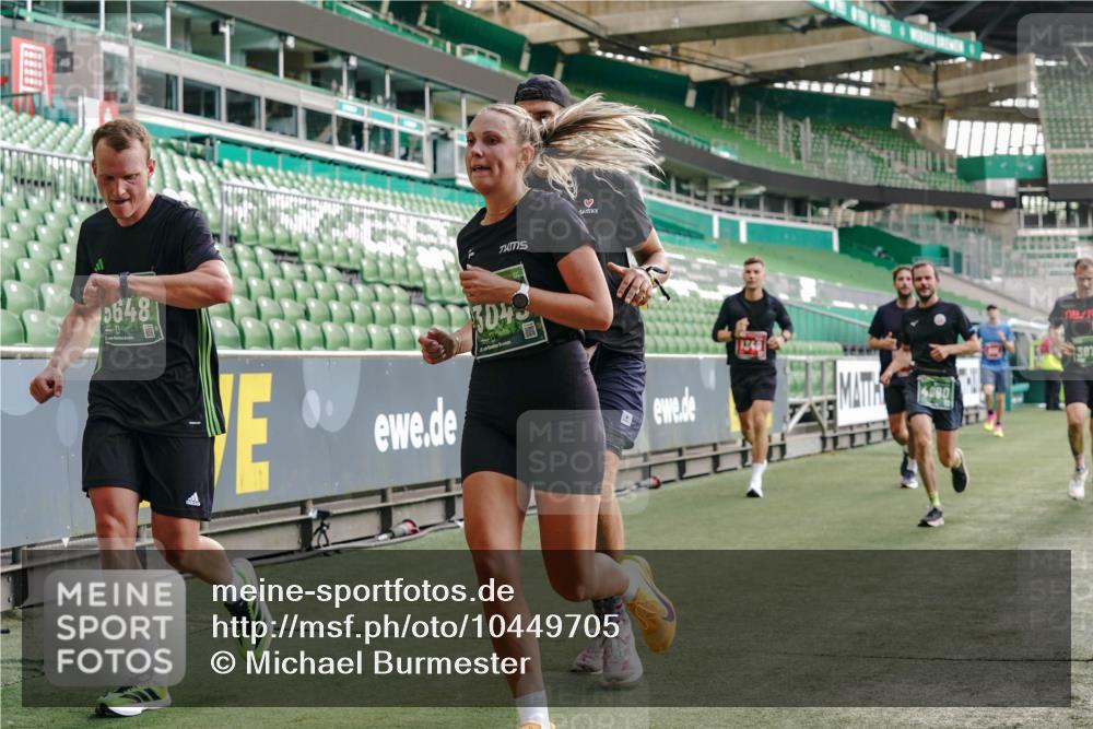 13.09.2026 - 21. swb-Marathon Bremen Michael Burmester http://msf.ph/oto/10449705 13.09.2026 12:48:36 Laufen im Stadion 382, 384, 524, 572, 621, 826, 889, 899, 1349, 1723, 1748, 1872, 1925, 2266, 2287, 2605, 2646, 2844, 2956, 3043, 3110, 3118, 3127, 3197, 3242, 3276, 3284, 3297, 3330, 3466, 3794, 3910, 3973, 4025, 4082, 4239, 4247, 4614, 4712, 4729, 4732, 4852, 4898, 4990, 4992, 5424, 5517, 5570, 5648, 5803, 5976, 6025, 6058, 6692, 6708, 6784, 6951, 7064, 7399, 7538, 7636, 7803, 7876, 8060, 8611, 8621, 8706, 8877, 8973, 8980, 8981, 9010, 9035, 9061, 9429, 9689, 9918 meine-sportfotos.de