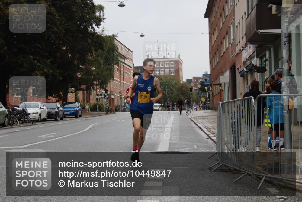 13.09.2026 - Kiel Lauf Markus Tischler http://msf.ph/oto/10449847 13.09.2026 09:33:27 Fleethörn 2162 meine-sportfotos.de