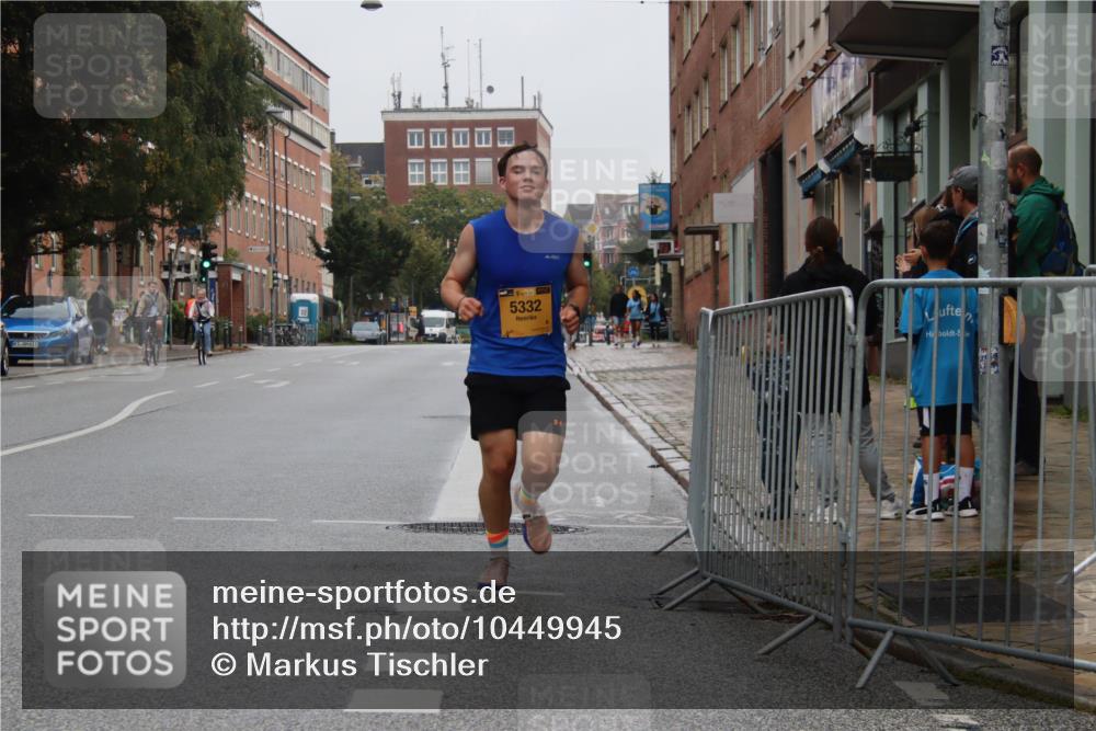 13.09.2026 - Kiel Lauf Markus Tischler http://msf.ph/oto/10449945 13.09.2026 09:34:34 Fleethörn 613, 39, 5332 meine-sportfotos.de