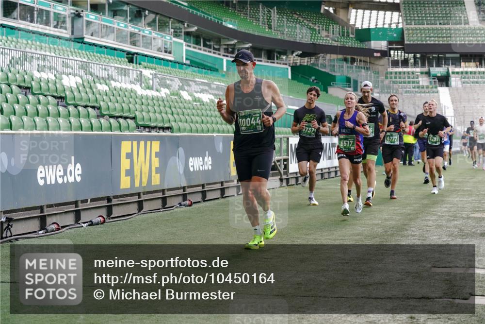 13.09.2026 - 21. swb-Marathon Bremen Michael Burmester http://msf.ph/oto/10450164 13.09.2026 12:48:58 Laufen im Stadion 382, 384, 524, 572, 779, 826, 889, 899, 1349, 1723, 1748, 1872, 1925, 2287, 2605, 2750, 2844, 2909, 2956, 3043, 3110, 3127, 3197, 3242, 3276, 3330, 3466, 3794, 3910, 3973, 4033, 4082, 4247, 4384, 4614, 4712, 4732, 4743, 4852, 4898, 4990, 5424, 5517, 5570, 5594, 5648, 5803, 6025, 6058, 6692, 6708, 6842, 6951, 7064, 7109, 7399, 7538, 7636, 7803, 7876, 8611, 8621, 8706, 8877, 8973, 8980, 8981, 9010, 9035, 9429 meine-sportfotos.de