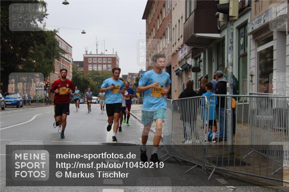 13.09.2026 - Kiel Lauf Markus Tischler http://msf.ph/oto/10450219 13.09.2026 09:37:54 Fleethörn 0690, 10220, 2221 meine-sportfotos.de