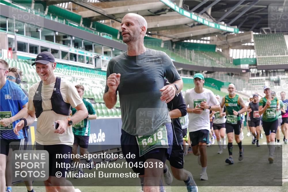 13.09.2026 - 21. swb-Marathon Bremen Michael Burmester http://msf.ph/oto/10450318 13.09.2026 13:09:20 Laufen im Stadion 164, 383, 391, 448, 532, 549, 551, 563, 625, 813, 869, 884, 898, 1025, 1072, 1124, 1150, 1180, 1285, 1289, 1398, 1559, 1688, 1880, 1899, 2041, 2208, 2215, 2229, 2232, 2243, 2366, 2380, 2413, 2429, 2441, 2467, 2471, 2525, 2530, 2573, 2594, 2611, 2635, 2692, 2714, 2717, 2727, 2782, 2785, 2823, 2841, 2866, 2897, 2920, 2930, 2931, 2941, 3032, 3063, 3086, 3291, 3316, 3327, 3333, 3398, 3437, 3707, 3769, 109 meine-sportfotos.de