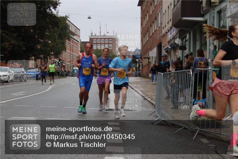 13.09.2026 - Kiel Lauf Markus Tischler http://msf.ph/oto/10450345 13.09.2026 09:38:34 Fleethörn 1806, 3344, 3315, 1135 meine-sportfotos.de