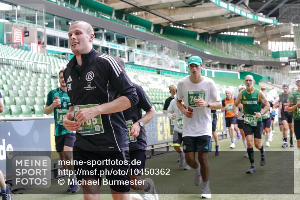 13.09.2026 - 21. swb-Marathon Bremen Michael Burmester http://msf.ph/oto/10450362 13.09.2026 13:09:21 Laufen im Stadion 164, 383, 391, 448, 532, 549, 551, 563, 625, 813, 869, 884, 898, 1025, 1072, 1124, 1150, 1180, 1285, 1289, 1398, 1559, 1688, 1880, 1899, 2041, 2208, 2215, 2229, 2232, 2243, 2366, 2380, 2413, 2429, 2441, 2467, 2471, 2525, 2530, 2553, 2573, 2594, 2611, 2635, 2692, 2714, 2717, 2727, 2782, 2785, 2823, 2841, 2866, 2897, 2920, 2930, 2931, 2941, 3032, 3063, 3086, 3291, 3316, 3327, 3333, 3398, 3437, 3707, 3769, 109 meine-sportfotos.de