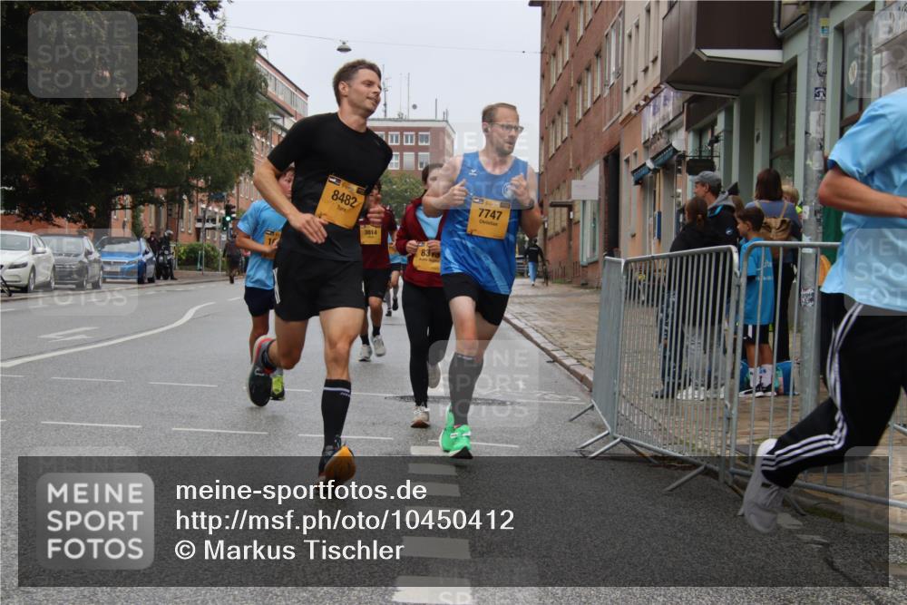 13.09.2026 - Kiel Lauf Markus Tischler http://msf.ph/oto/10450412 13.09.2026 09:38:53 Fleethörn 8482, 3814, 83, 39, 7747 meine-sportfotos.de