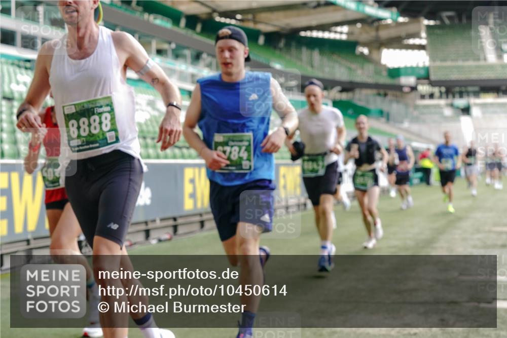 13.09.2026 - 21. swb-Marathon Bremen Michael Burmester http://msf.ph/oto/10450614 13.09.2026 12:49:18 Laufen im Stadion 382, 524, 572, 663, 670, 779, 826, 889, 899, 1349, 1517, 1605, 1723, 1748, 1872, 1925, 2052, 2287, 2288, 2347, 2605, 2750, 2844, 2909, 3043, 3110, 3127, 3197, 3276, 3330, 3466, 3625, 3910, 3973, 4033, 4082, 4247, 4384, 4712, 4732, 4743, 4852, 4898, 4990, 5111, 5377, 5383, 5424, 5517, 5570, 5585, 5594, 5648, 6025, 6058, 6652, 6692, 6842, 6906, 6951, 7064, 7109, 7115, 7121, 7399, 7636, 7803, 7876, 8706, 8877, 8973, 8981, 9010, 9035, 9429 meine-sportfotos.de
