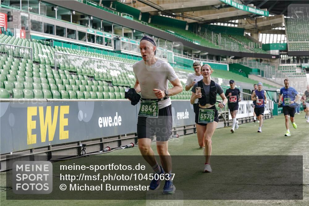 13.09.2026 - 21. swb-Marathon Bremen Michael Burmester http://msf.ph/oto/10450637 13.09.2026 12:49:19 Laufen im Stadion 382, 469, 524, 572, 663, 670, 779, 826, 889, 899, 1349, 1517, 1605, 1723, 1748, 1872, 1925, 2052, 2287, 2288, 2347, 2605, 2750, 2844, 2909, 3043, 3110, 3127, 3197, 3276, 3330, 3466, 3625, 3910, 3973, 4033, 4082, 4247, 4384, 4712, 4732, 4743, 4852, 4898, 4990, 5111, 5377, 5383, 5424, 5517, 5570, 5585, 5594, 5648, 6025, 6058, 6652, 6692, 6842, 6906, 6951, 7064, 7109, 7115, 7121, 7399, 7636, 7803, 7876, 8706, 8877, 8973, 8981, 9010, 9035, 9429 meine-sportfotos.de