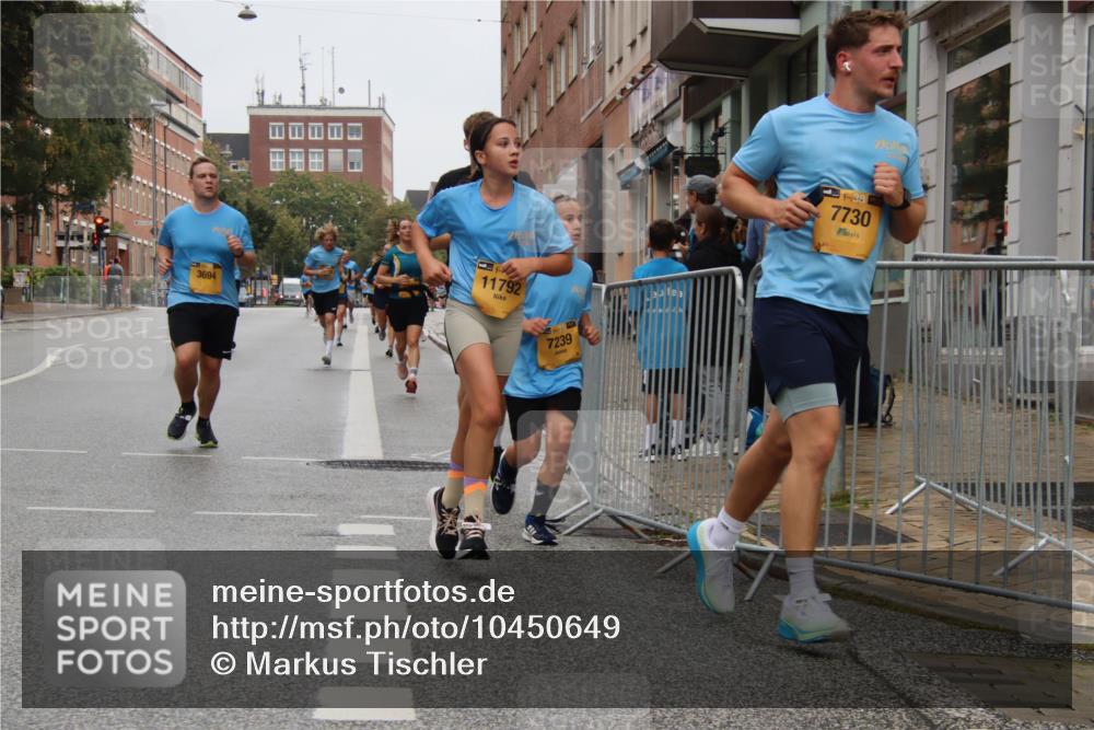 13.09.2026 - Kiel Lauf Markus Tischler http://msf.ph/oto/10450649 13.09.2026 09:40:24 Fleethörn 3694, 11792, 7239, 1, 38, 7730 meine-sportfotos.de
