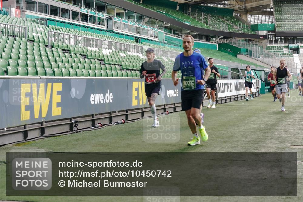 13.09.2026 - 21. swb-Marathon Bremen Michael Burmester http://msf.ph/oto/10450742 13.09.2026 12:49:21 Laufen im Stadion 382, 469, 524, 572, 663, 670, 779, 826, 889, 899, 1349, 1517, 1605, 1723, 1748, 1872, 1925, 2052, 2287, 2288, 2347, 2605, 2750, 2844, 2909, 3043, 3110, 3127, 3197, 3276, 3330, 3625, 3910, 3973, 4033, 4082, 4247, 4384, 4712, 4732, 4743, 4852, 4898, 4990, 5111, 5377, 5383, 5424, 5517, 5570, 5585, 5594, 5648, 6025, 6058, 6652, 6692, 6842, 6906, 6951, 7064, 7109, 7115, 7121, 7399, 7636, 7803, 7876, 8706, 8877, 8973, 8981, 9010, 9035, 9429 meine-sportfotos.de