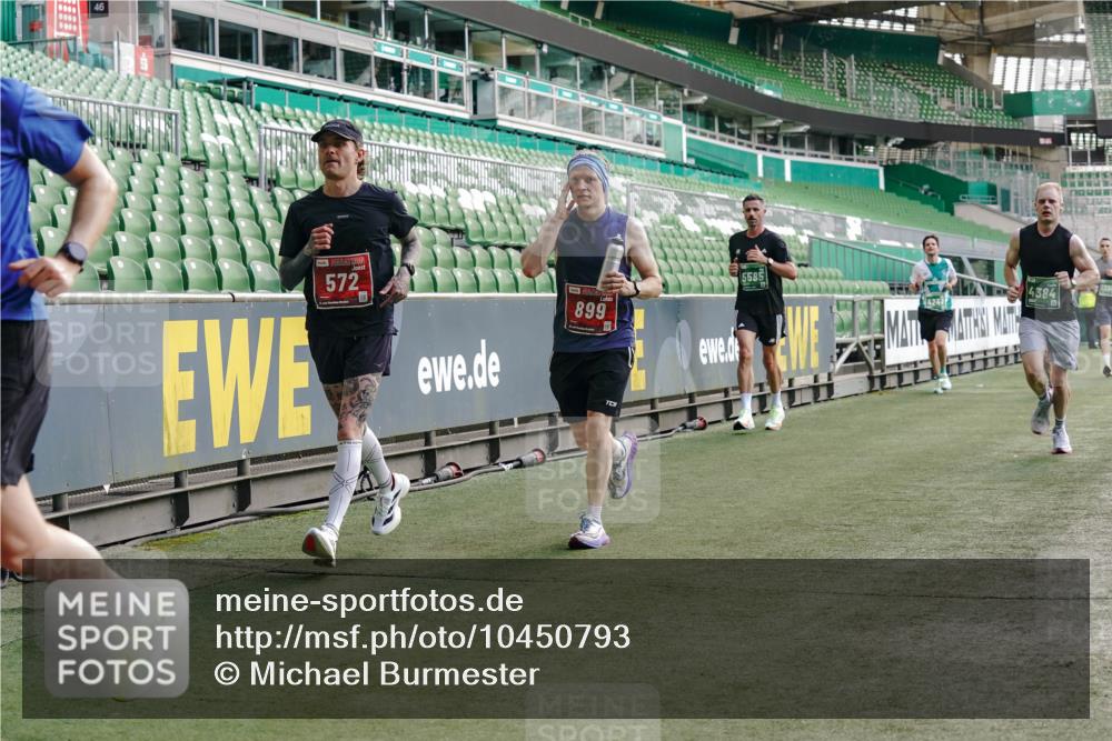 13.09.2026 - 21. swb-Marathon Bremen Michael Burmester http://msf.ph/oto/10450793 13.09.2026 12:49:23 Laufen im Stadion 382, 469, 524, 572, 663, 670, 779, 826, 889, 899, 1349, 1517, 1605, 1723, 1748, 1872, 1925, 2052, 2287, 2288, 2347, 2605, 2750, 2844, 2909, 3043, 3110, 3127, 3197, 3276, 3330, 3625, 3910, 3973, 4033, 4082, 4247, 4384, 4712, 4732, 4743, 4852, 4898, 4990, 5111, 5377, 5383, 5424, 5517, 5570, 5585, 5594, 5648, 6058, 6652, 6692, 6842, 6906, 6951, 7064, 7109, 7115, 7121, 7399, 7636, 7803, 7876, 8706, 8877, 8973, 8981, 9010, 9035, 9429 meine-sportfotos.de