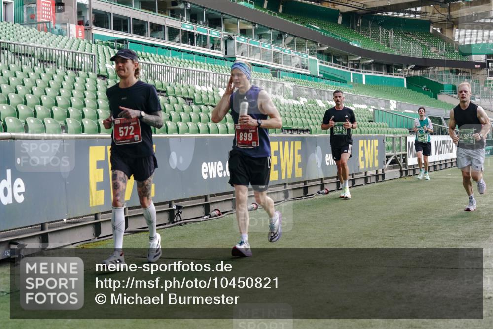 13.09.2026 - 21. swb-Marathon Bremen Michael Burmester http://msf.ph/oto/10450821 13.09.2026 12:49:23 Laufen im Stadion 382, 469, 524, 572, 663, 670, 779, 826, 889, 899, 1349, 1517, 1605, 1723, 1748, 1872, 1925, 2052, 2287, 2288, 2347, 2605, 2750, 2844, 2909, 3043, 3110, 3127, 3197, 3276, 3330, 3625, 3910, 3973, 4033, 4082, 4247, 4384, 4712, 4732, 4743, 4852, 4898, 4990, 5111, 5377, 5383, 5424, 5517, 5570, 5585, 5594, 5648, 6058, 6652, 6692, 6842, 6906, 6951, 7064, 7109, 7115, 7121, 7399, 7636, 7803, 7876, 8706, 8877, 8973, 8981, 9010, 9035, 9429 meine-sportfotos.de