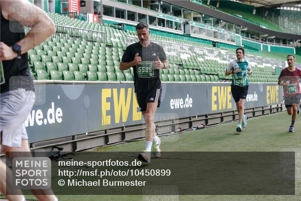 13.09.2026 - 21. swb-Marathon Bremen Michael Burmester http://msf.ph/oto/10450899 13.09.2026 12:49:26 Laufen im Stadion 382, 469, 524, 572, 663, 670, 779, 826, 889, 899, 1349, 1517, 1605, 1723, 1748, 1872, 1925, 2052, 2287, 2288, 2291, 2347, 2605, 2750, 2844, 2909, 3043, 3110, 3127, 3197, 3276, 3330, 3625, 3910, 3973, 4033, 4082, 4247, 4384, 4712, 4732, 4743, 4852, 4898, 4990, 5111, 5377, 5383, 5424, 5517, 5570, 5585, 5594, 5648, 6058, 6652, 6692, 6842, 6906, 6951, 7064, 7109, 7115, 7121, 7399, 7636, 7803, 7876, 8706, 8877, 8973, 8981, 9010, 9035, 9429 meine-sportfotos.de