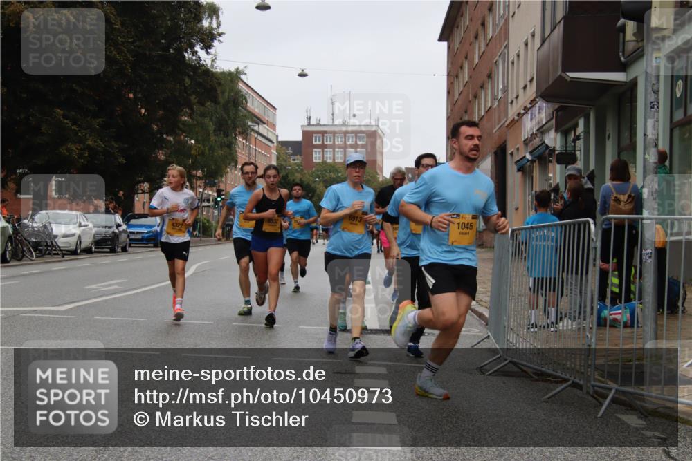 13.09.2026 - Kiel Lauf Markus Tischler http://msf.ph/oto/10450973 13.09.2026 09:42:25 Fleethörn 6913, 1045, 8532, 4322 meine-sportfotos.de