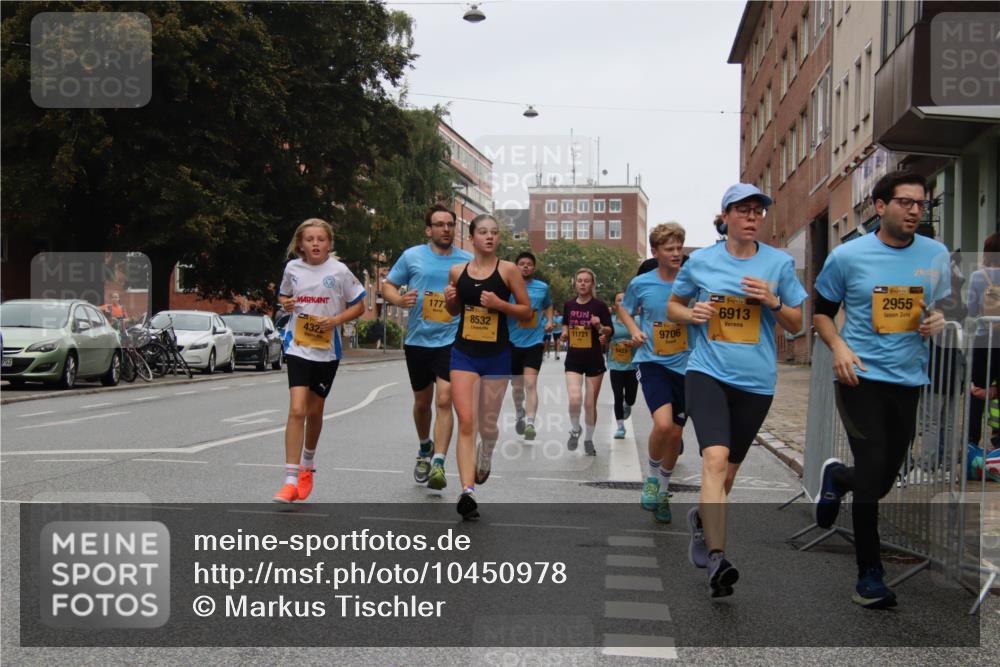 13.09.2026 - Kiel Lauf Markus Tischler http://msf.ph/oto/10450978 13.09.2026 09:42:26 Fleethörn 702, 1777, 8532, 11721, 432, 6423, 1, 9706, 139, 6913, 2955 meine-sportfotos.de