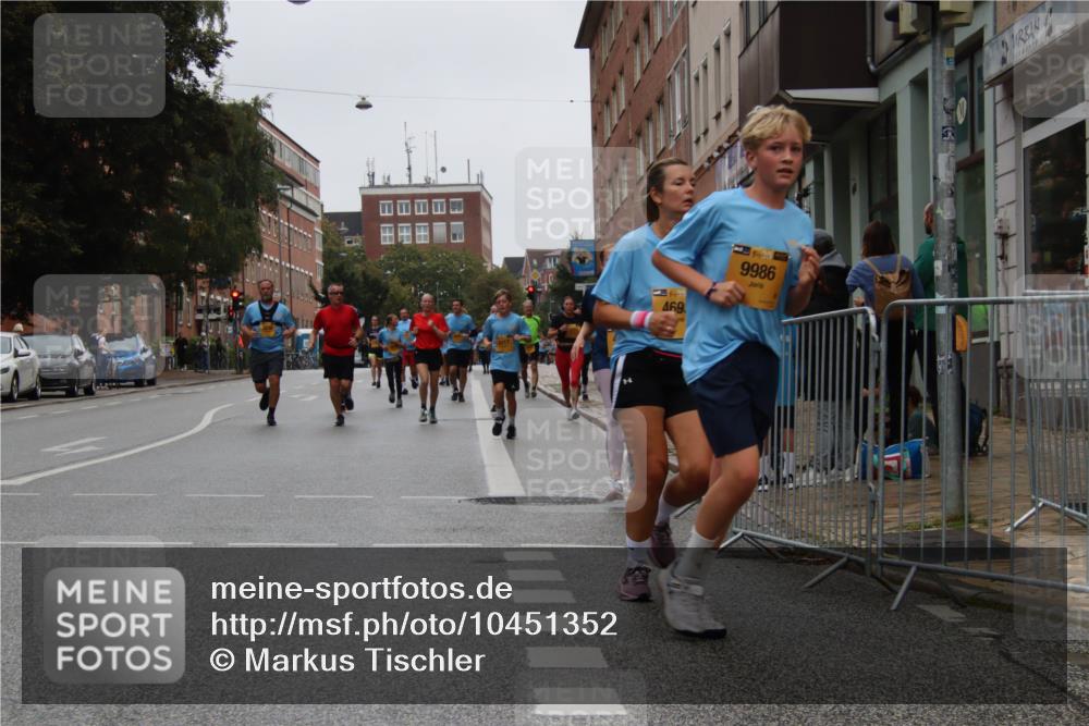 13.09.2026 - Kiel Lauf Markus Tischler http://msf.ph/oto/10451352 13.09.2026 09:44:29 Fleethörn 11, 39, 469, 1, 38, 9986 meine-sportfotos.de
