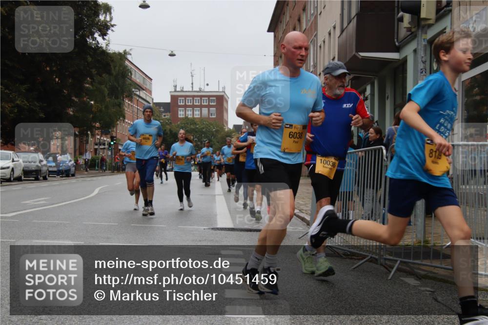 13.09.2026 - Kiel Lauf Markus Tischler http://msf.ph/oto/10451459 13.09.2026 09:44:59 Fleethörn 4606, 6038, 10036, 812 meine-sportfotos.de