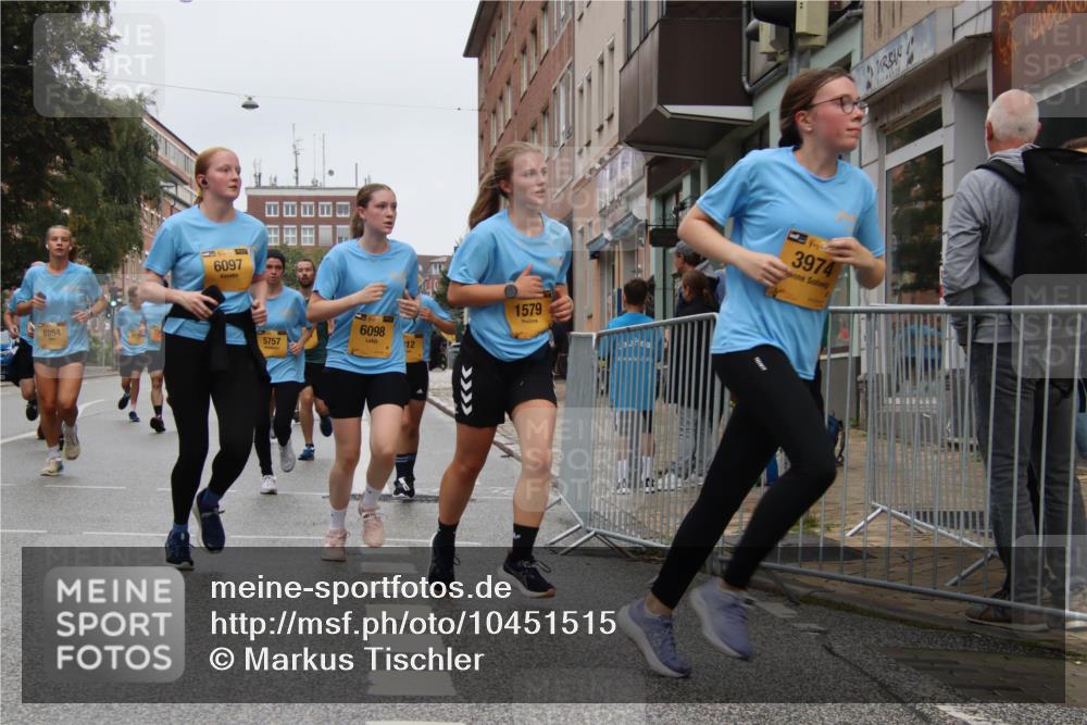 13.09.2026 - Kiel Lauf Markus Tischler http://msf.ph/oto/10451515 13.09.2026 09:45:15 Fleethörn 8854, 6097, 1579, 6098, 5757, 12, 3974 meine-sportfotos.de