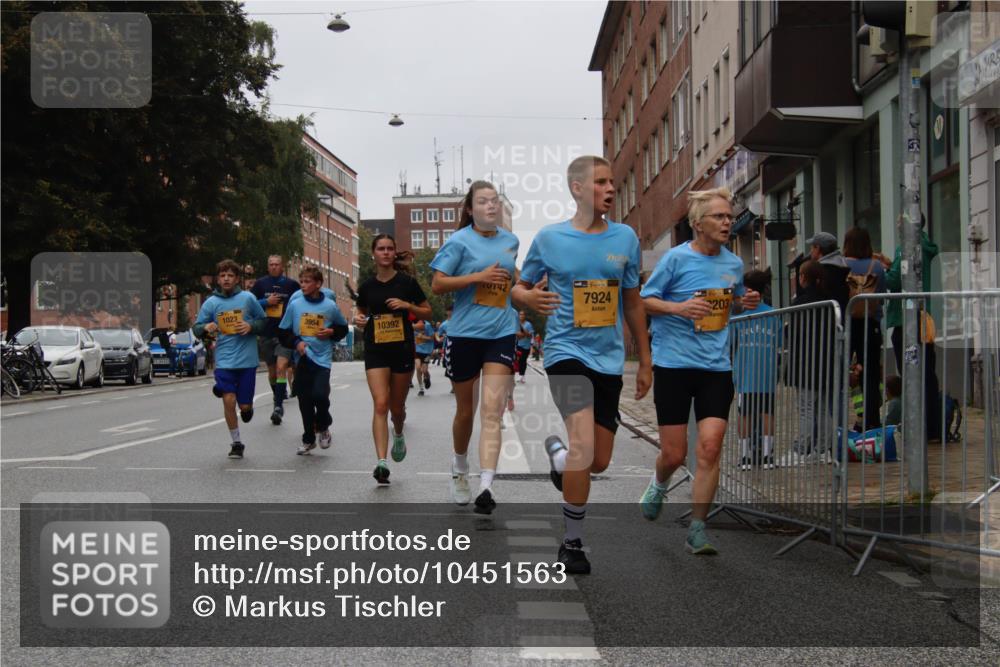 13.09.2026 - Kiel Lauf Markus Tischler http://msf.ph/oto/10451563 13.09.2026 09:45:27 Fleethörn 1023, 3954, 10392, 10142, 39, 7924, 1, 394, 203 meine-sportfotos.de