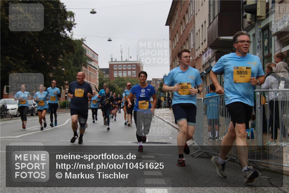 13.09.2026 - Kiel Lauf Markus Tischler http://msf.ph/oto/10451625 13.09.2026 09:45:47 Fleethörn 1418, 11316, 10898, 3025, 38, 5855 meine-sportfotos.de
